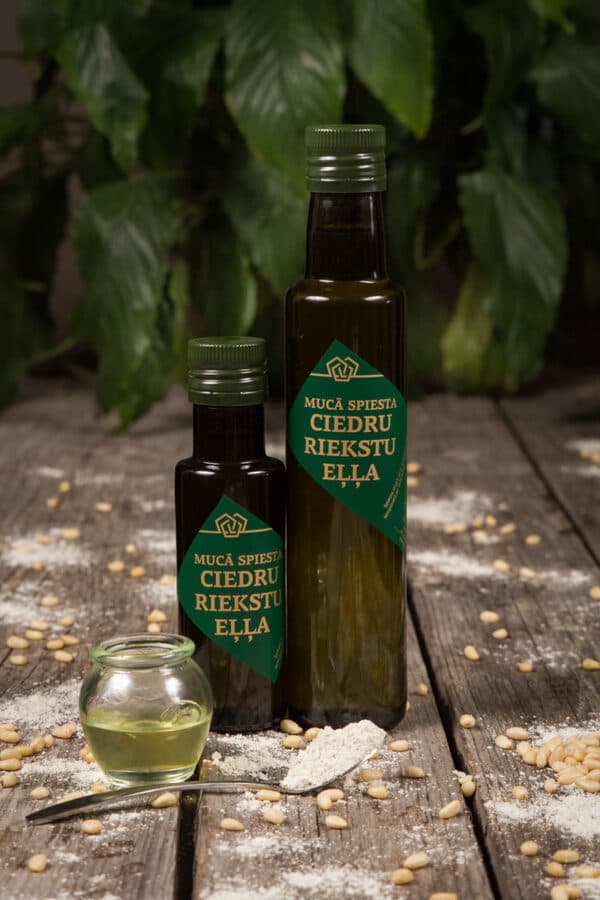 Mucā spiesta Ciedru riekstu eļļa 100ml